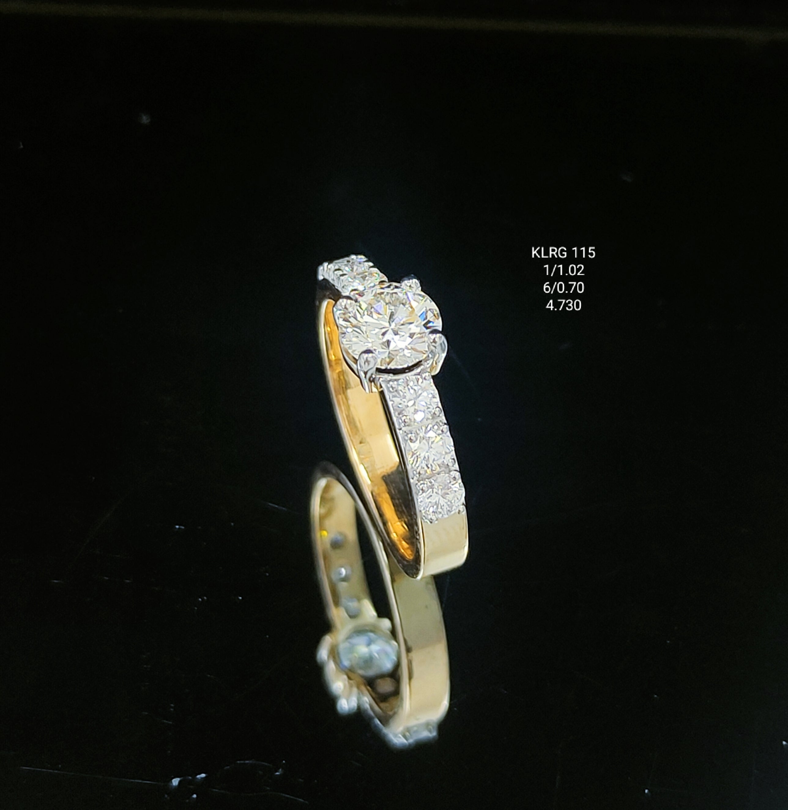 1.72 CT RING solitaire diamonds 18k