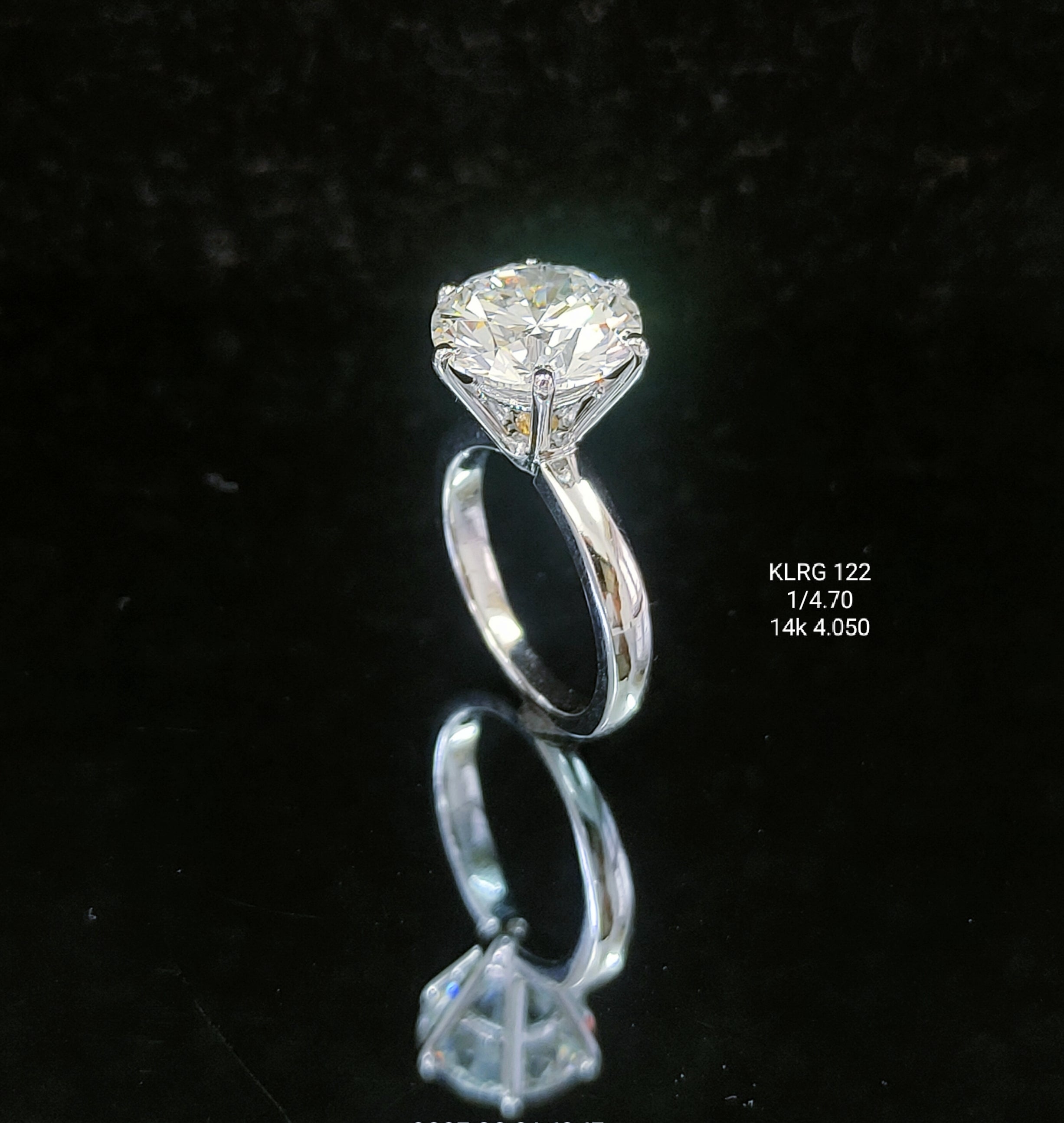4.48Ct RING solitaire diamonds 18K