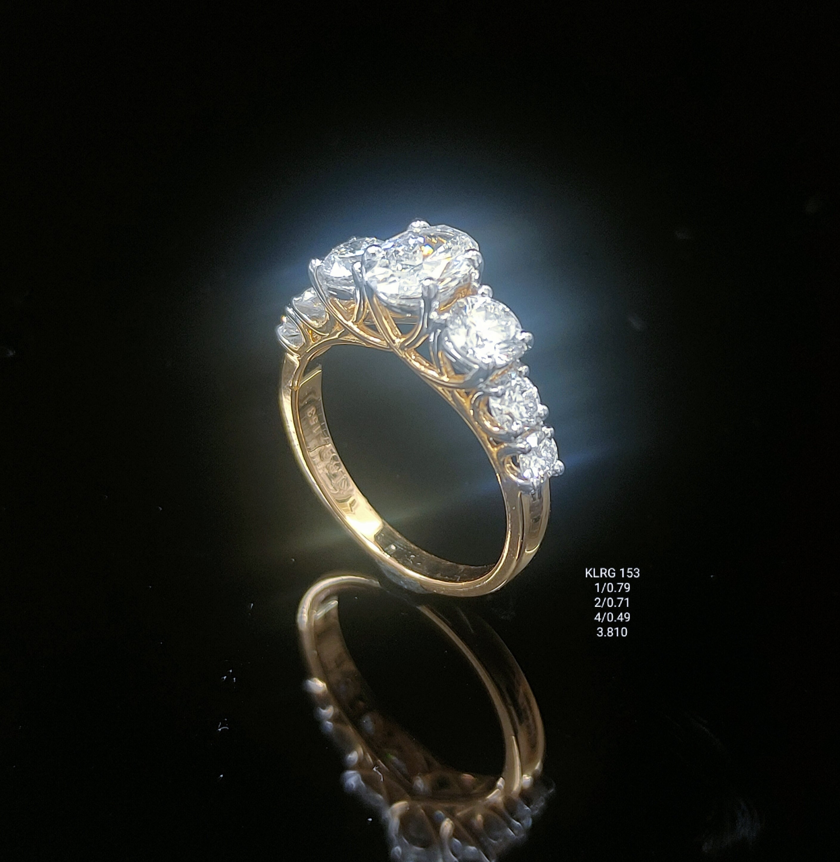 1.96Ct RING MIX shape  diamonds 18K
