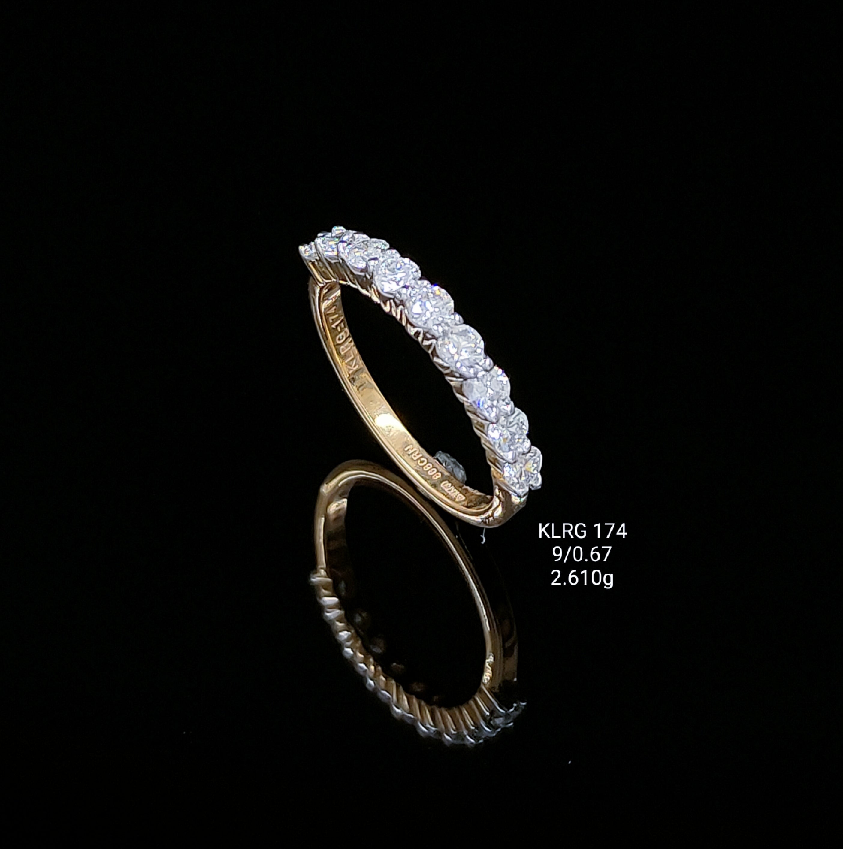 0.67CT RING Small round diamonds 18k