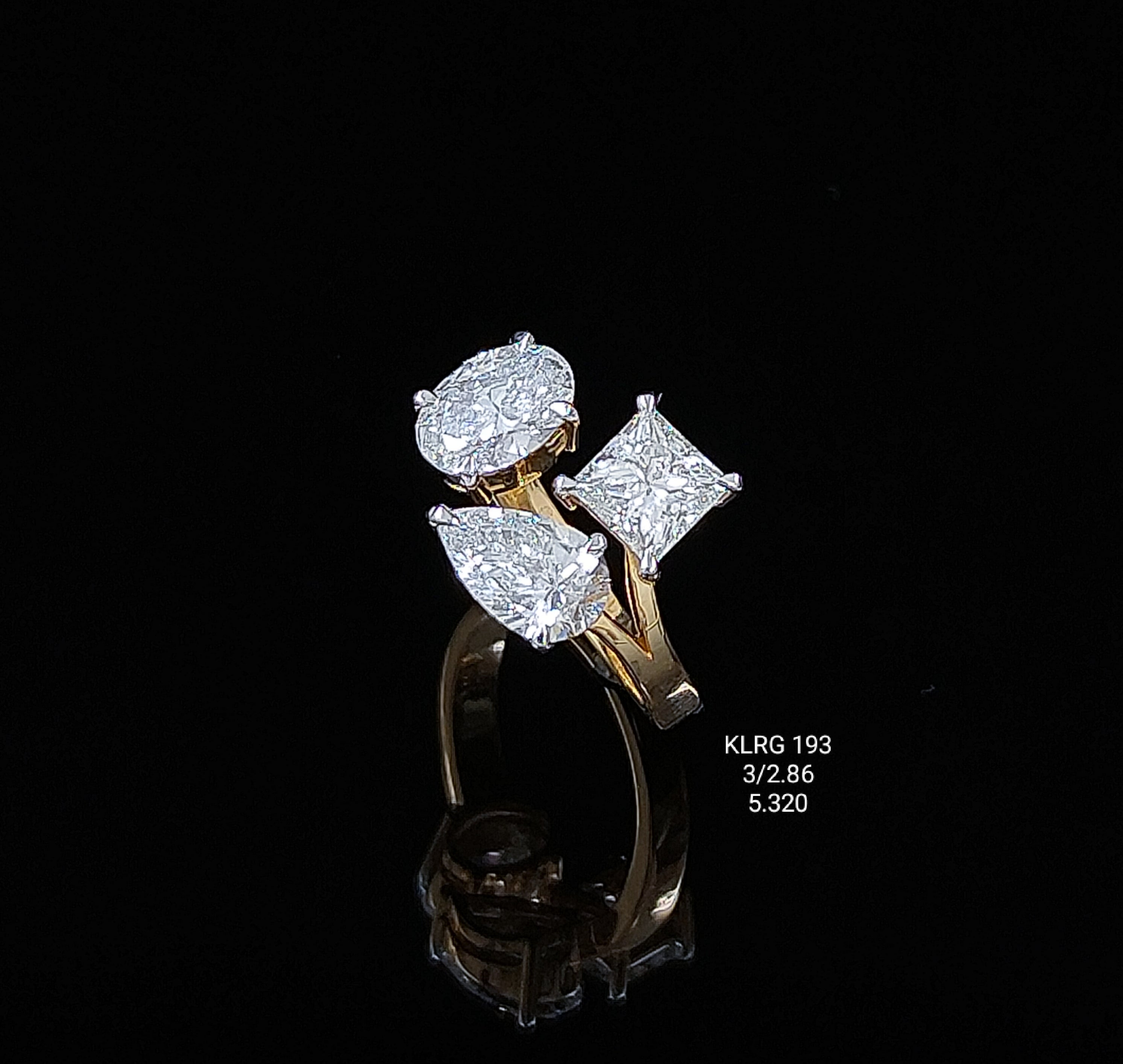 2.12Ct RING solitaire diamonds 18K