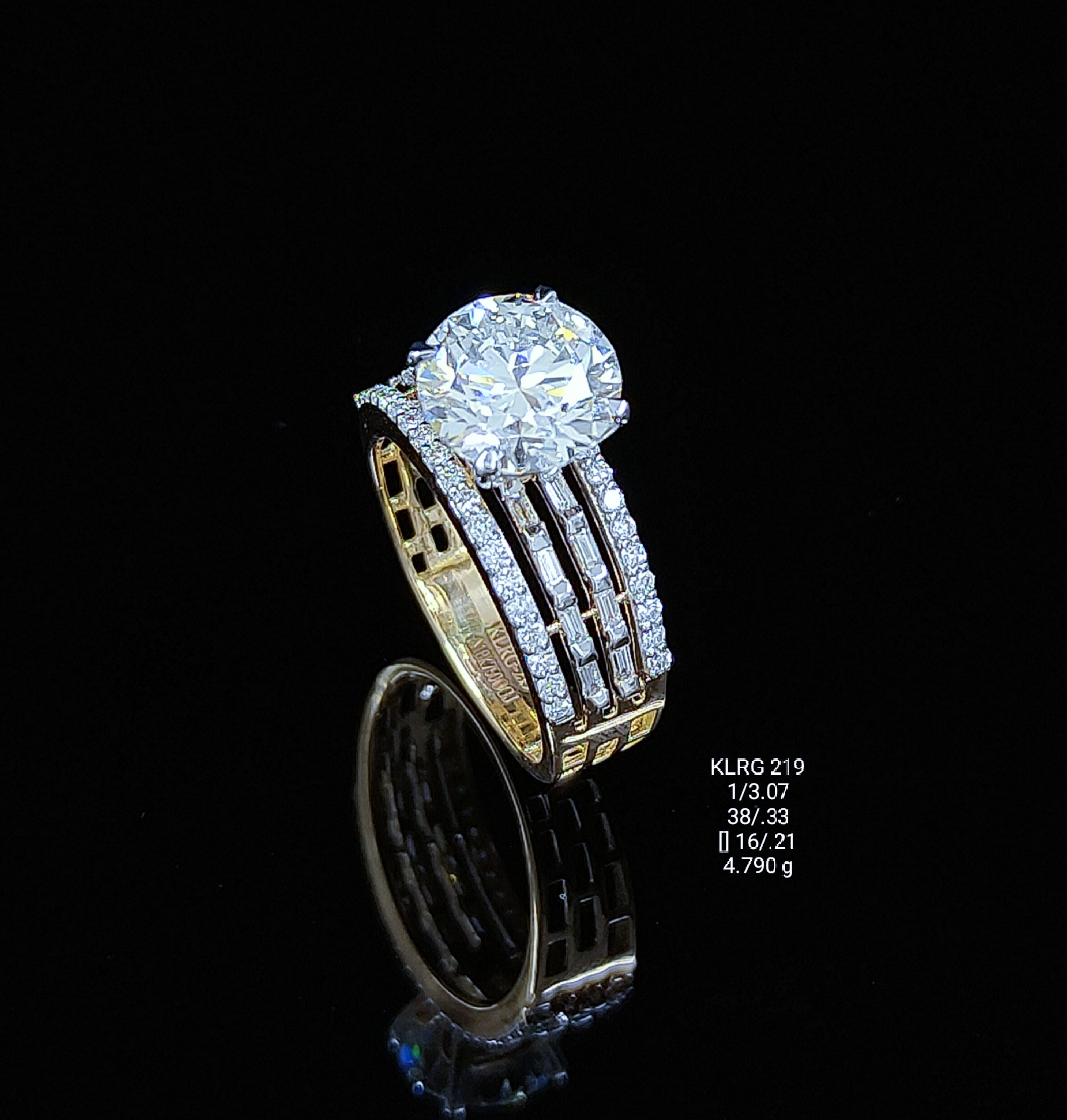 0.67Ct RING Small round diamonds 18K