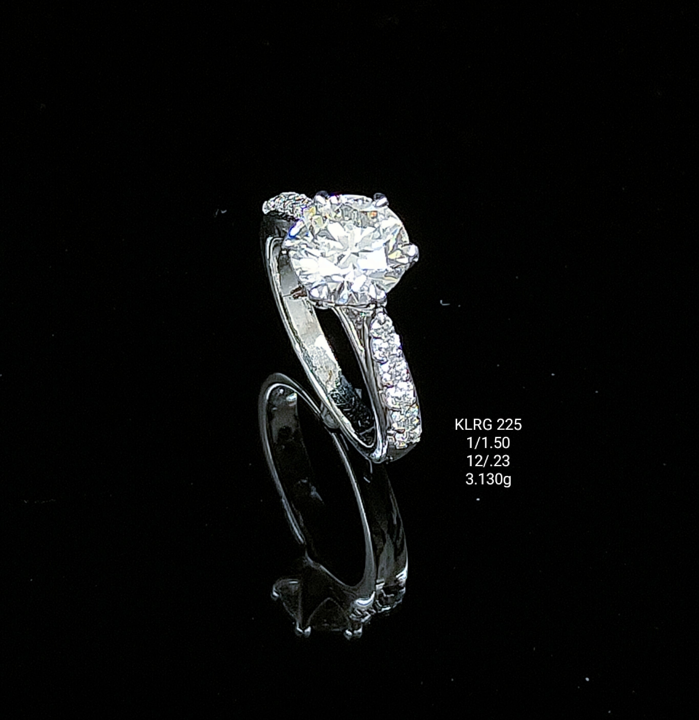 3.72Ct RING Small round diamonds 18K