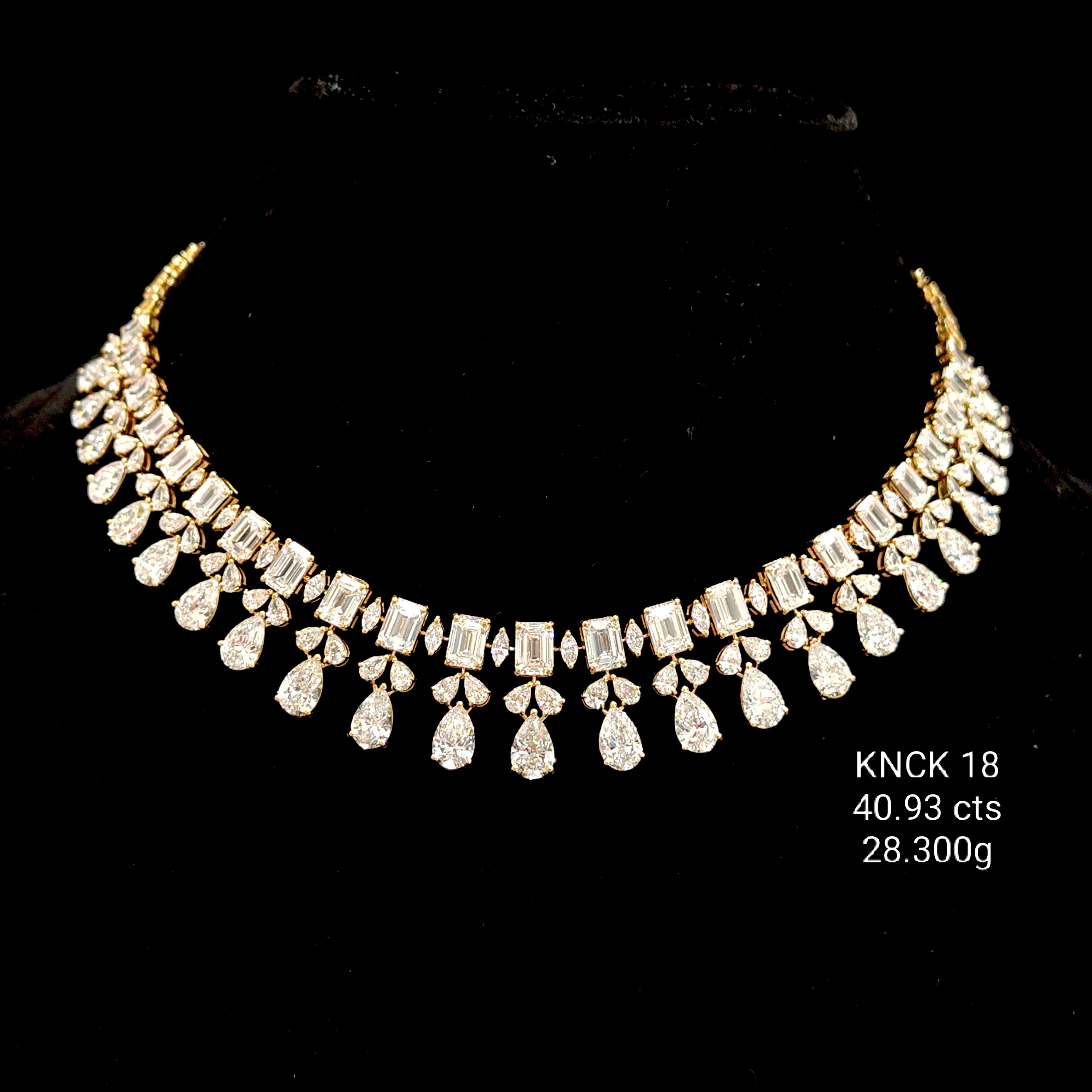 40.93Ct Of Necklace With Purity Of 14K