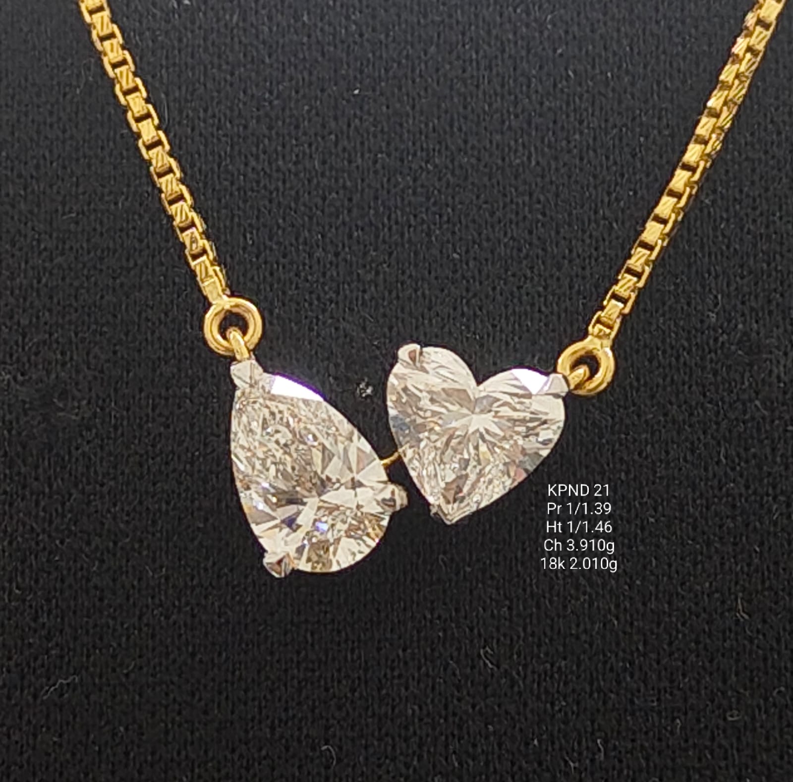 2.85 ct of Pendent with the Purity of 18k