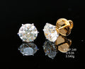 5.06Ct Of Earnings With Purity Of 18K