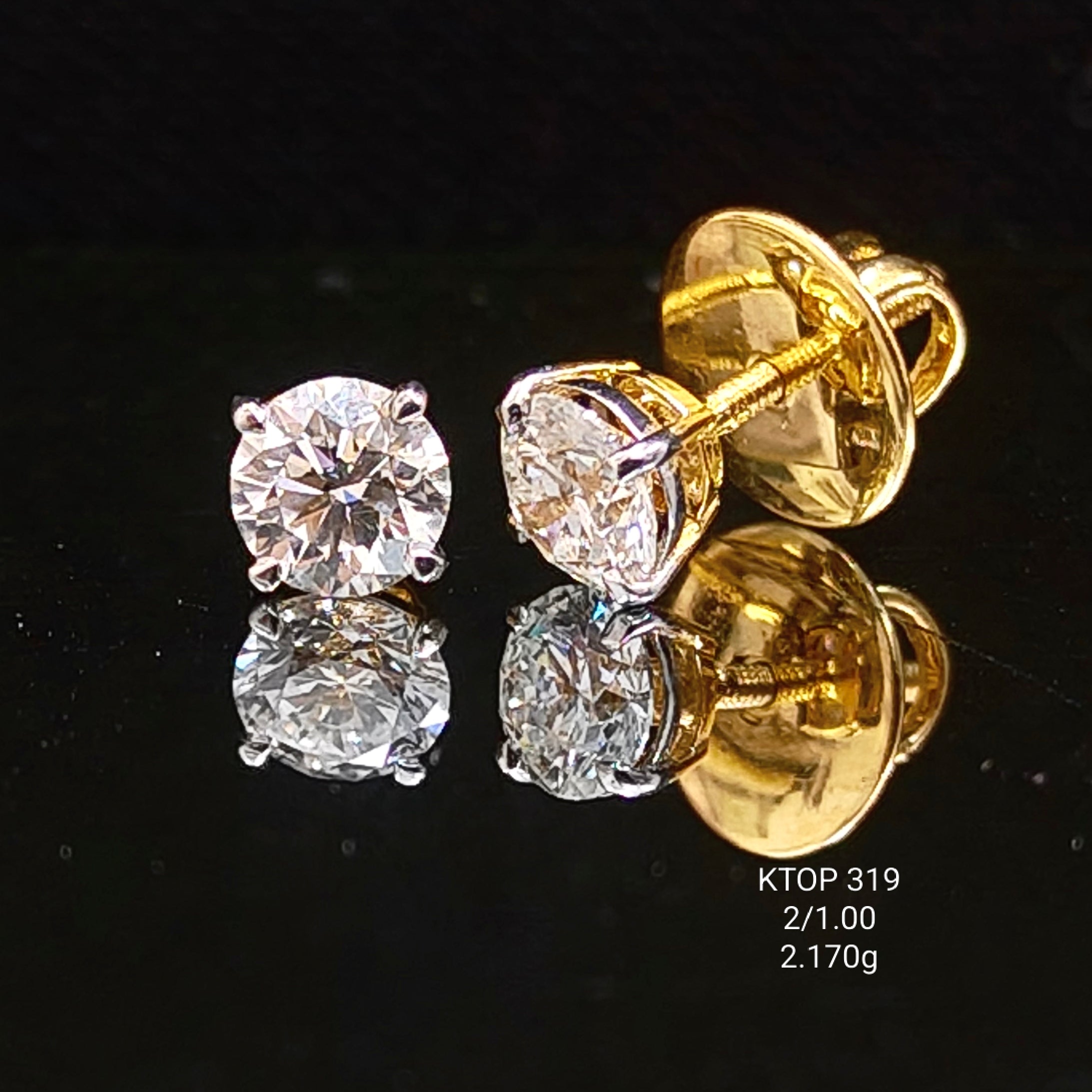 1.00Ct Of Earnings With Purity Of 18K