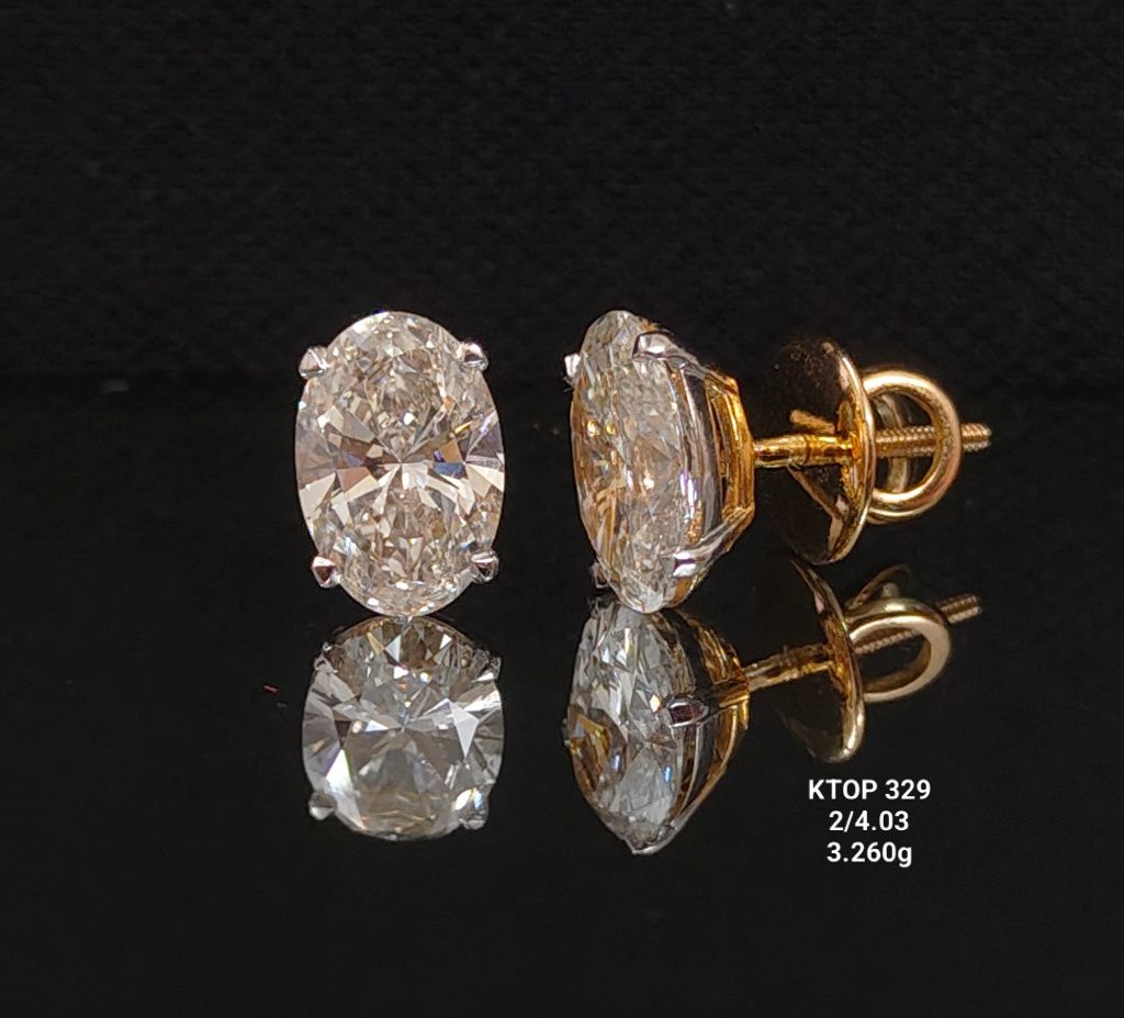 4.03 Ct of TOPS of Solitaire Oval Shaped Diamond  18K