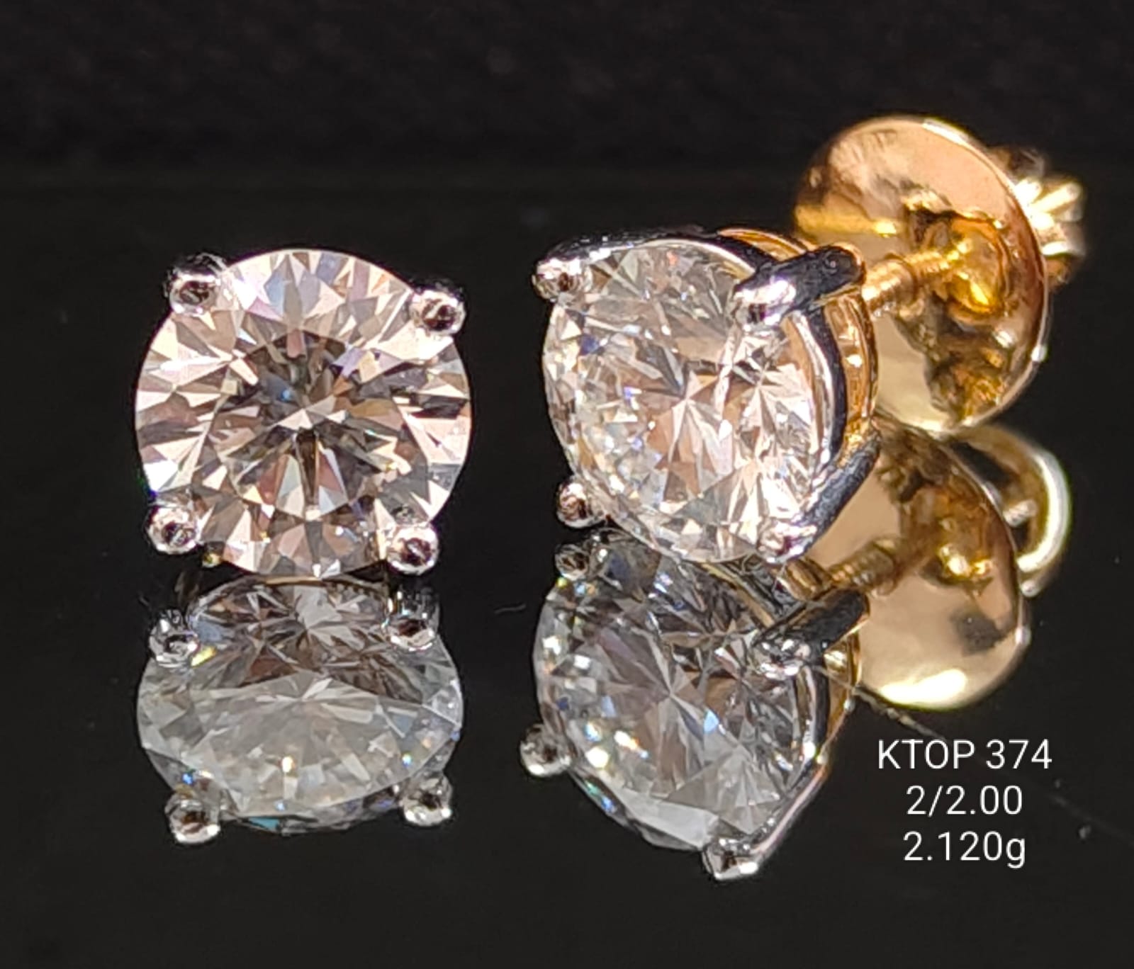 2Ct of TOPS of Solitaire Round Shaped Diamond  18K