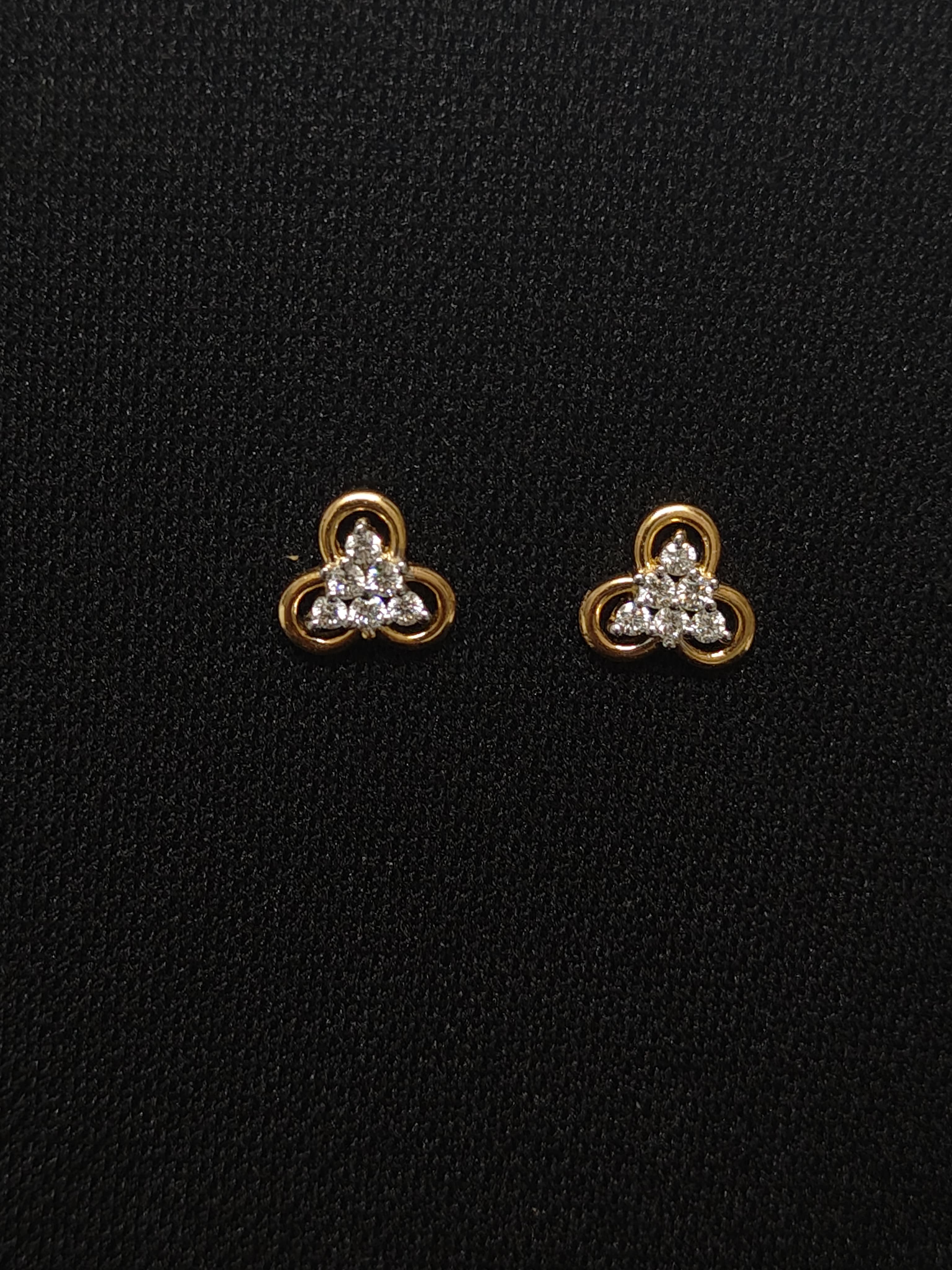 0.21Ct TOPS with Purity of 14K