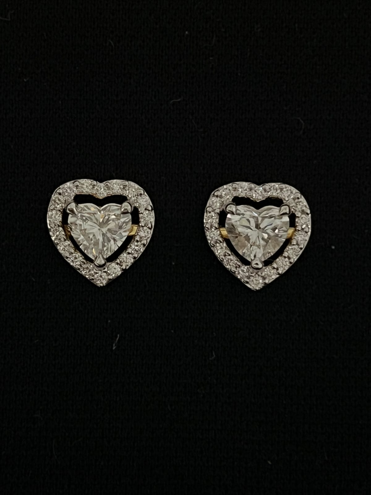1.48 Ct of Earring with the Purity of 18K
