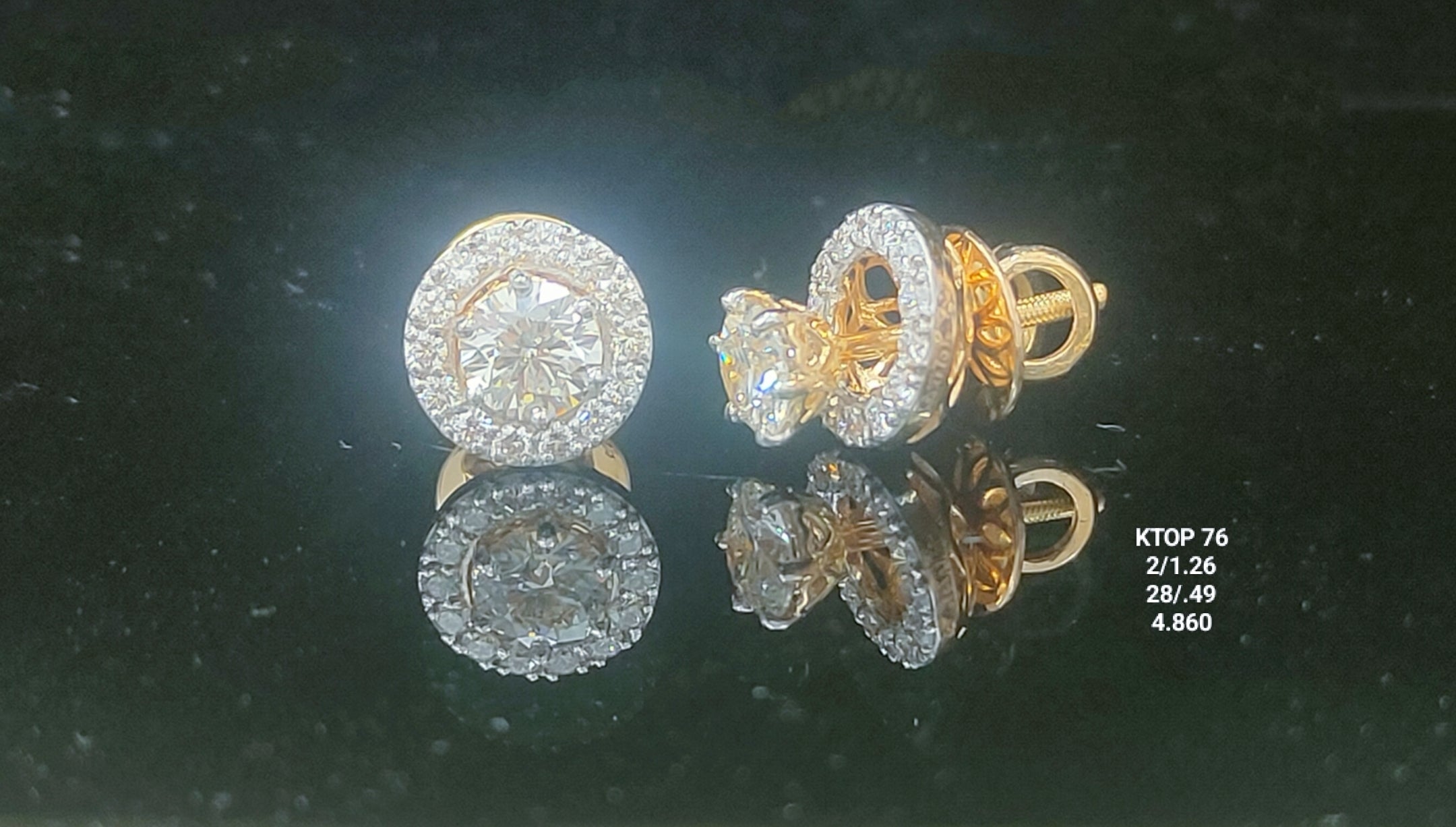 1.75Ct Of Earnings With Purity Of 18K