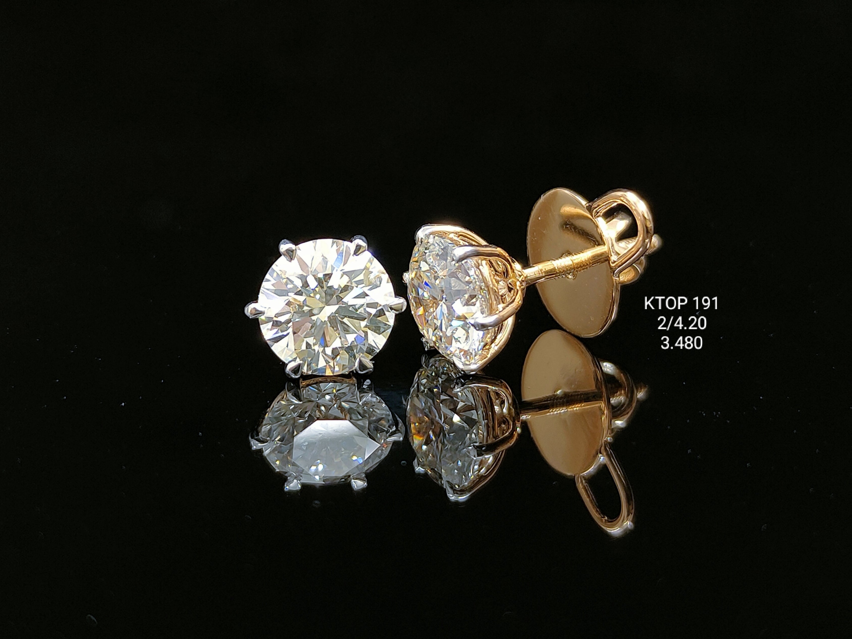 4.2Ct TOPS solitaire diamonds 18K