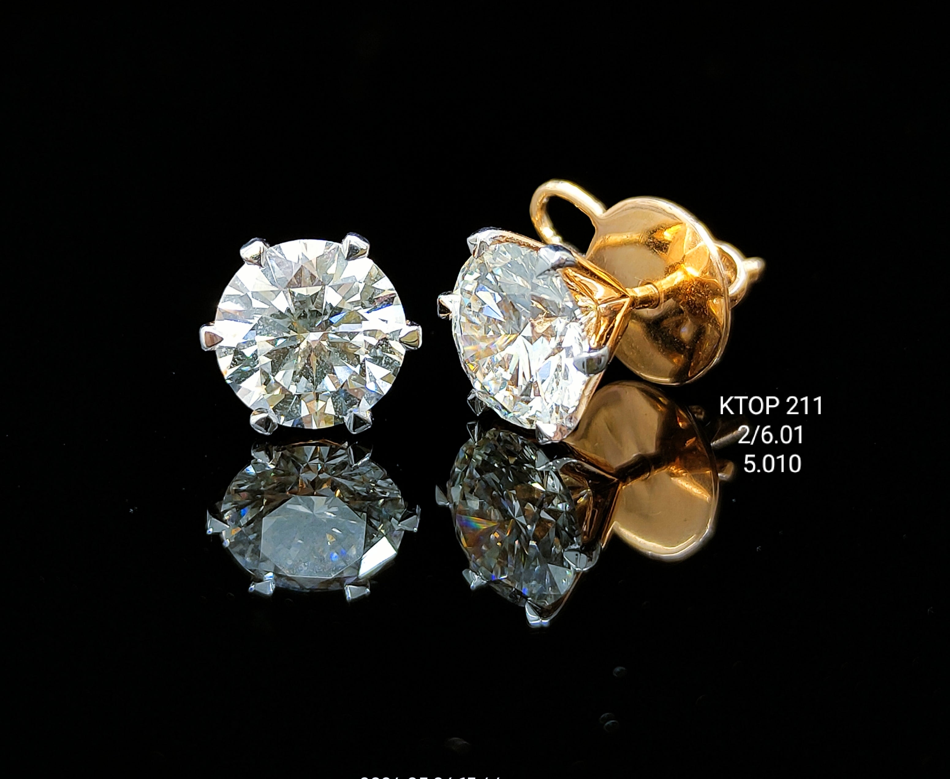 6.01Ct TOPS solitaire diamonds 18K