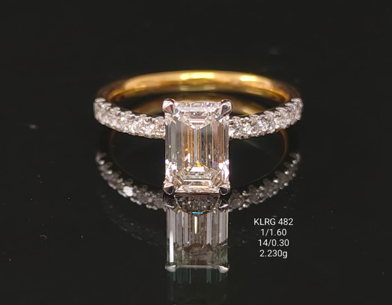 1.90Ct Of Ring With Purity Of 18K