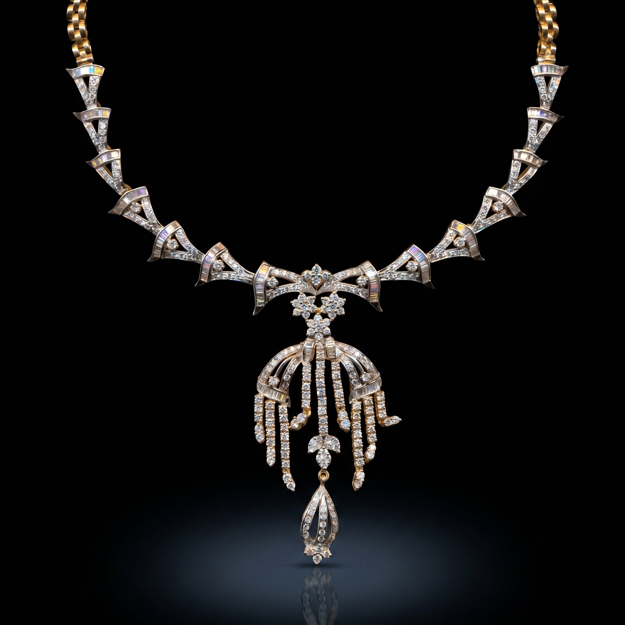 4.78Ct of Necklace with the Purity of 18K