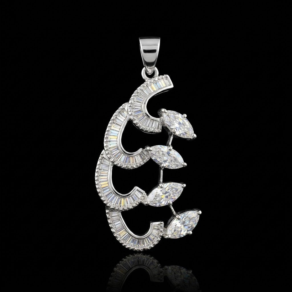 3.6Ct of Locket With the Purity of 18K