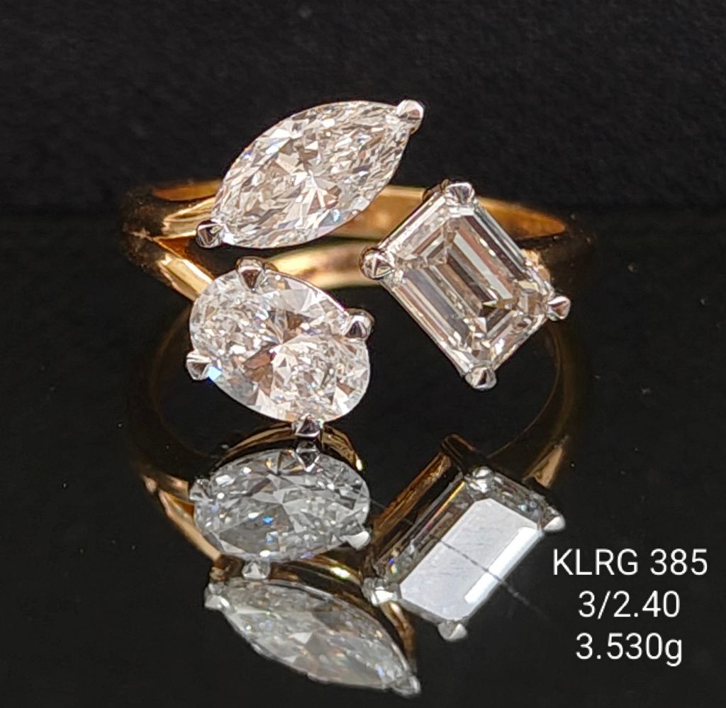 2.40 carat fancy shaped lab-grown diamond ring in 18kt gold front view
