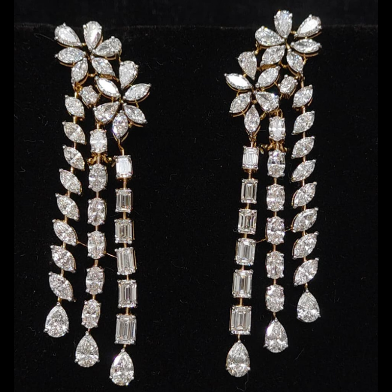 13.68 carat fancy shaped lab-grown diamond necklace and earring set in 14kt gold front view

