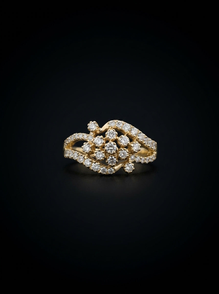 0.9Ct of Ring with the Purity of 18k