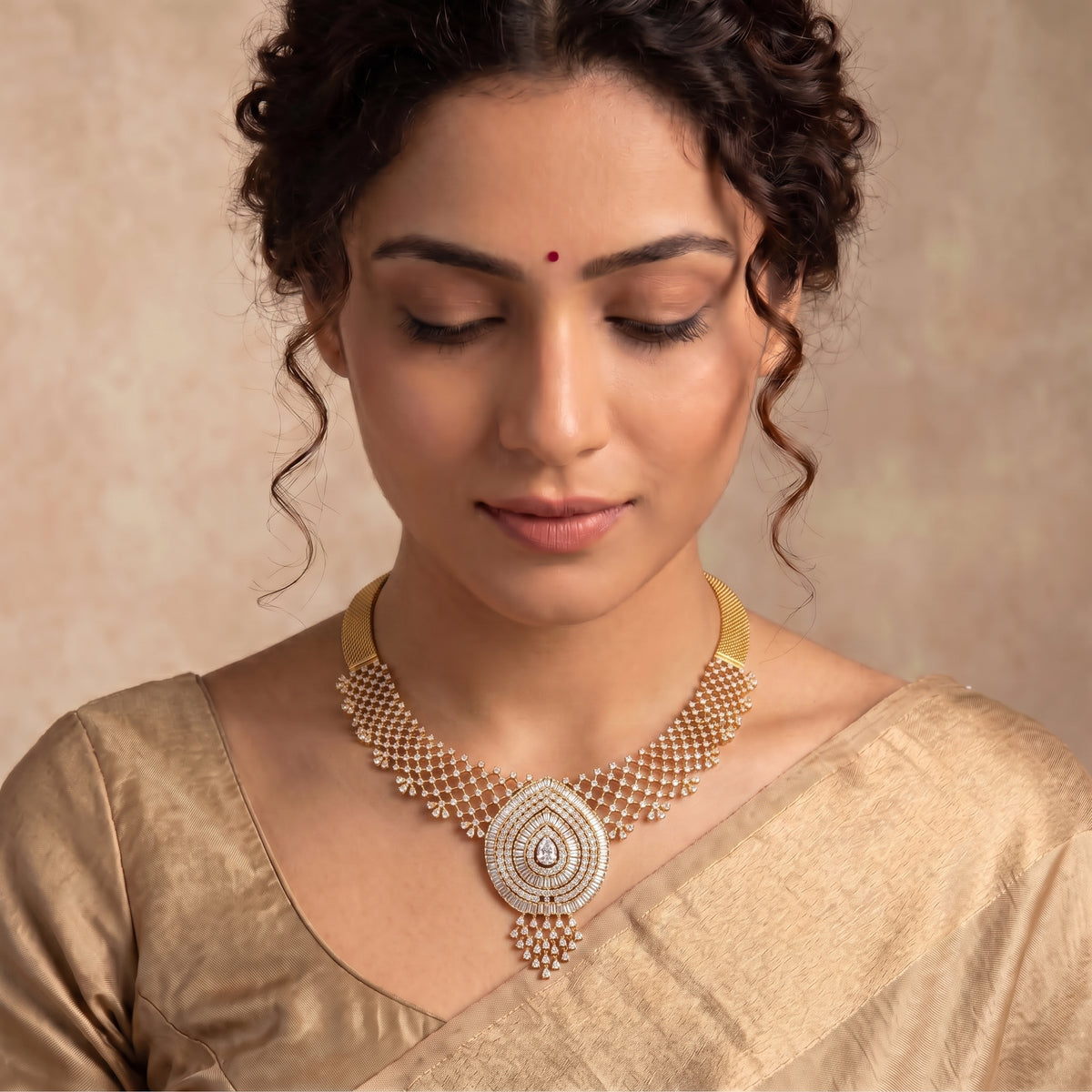 VNCK22373 lab grown diamond necklace worn by model