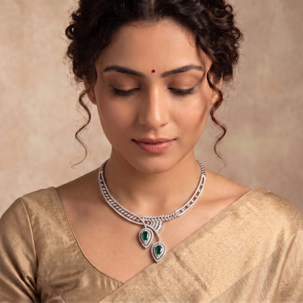 VNCK33030 lab grown diamond necklace worn by model