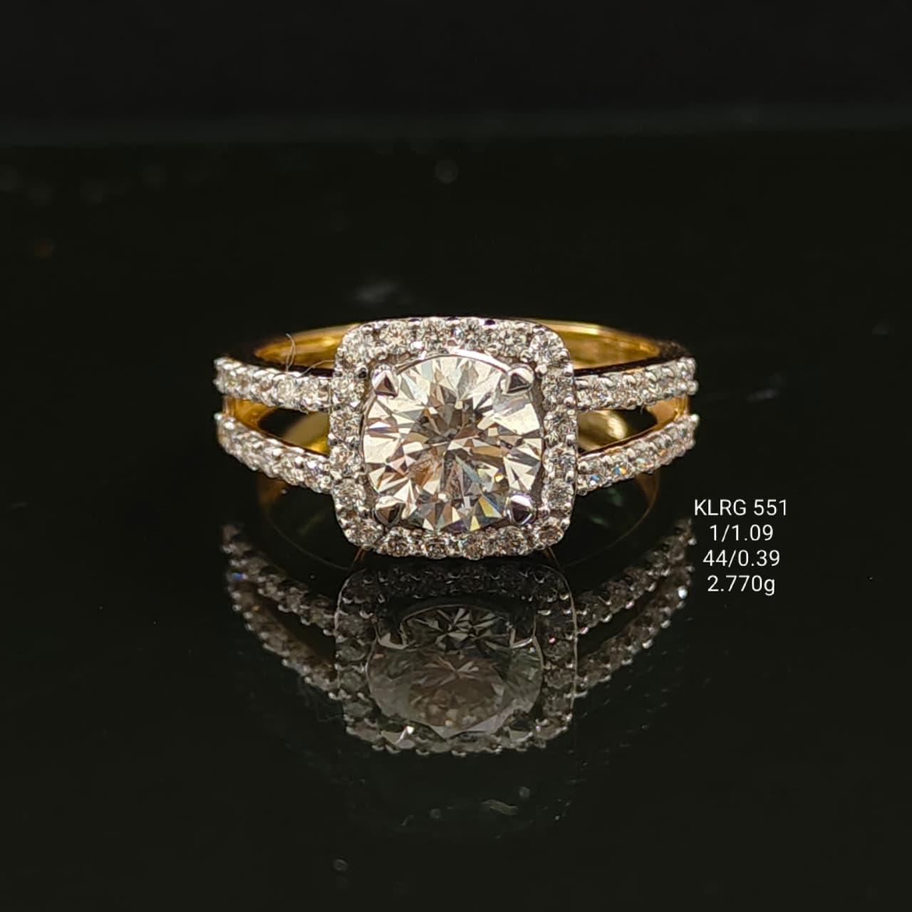 1.48Ct of Ring with the Purity  of 18K