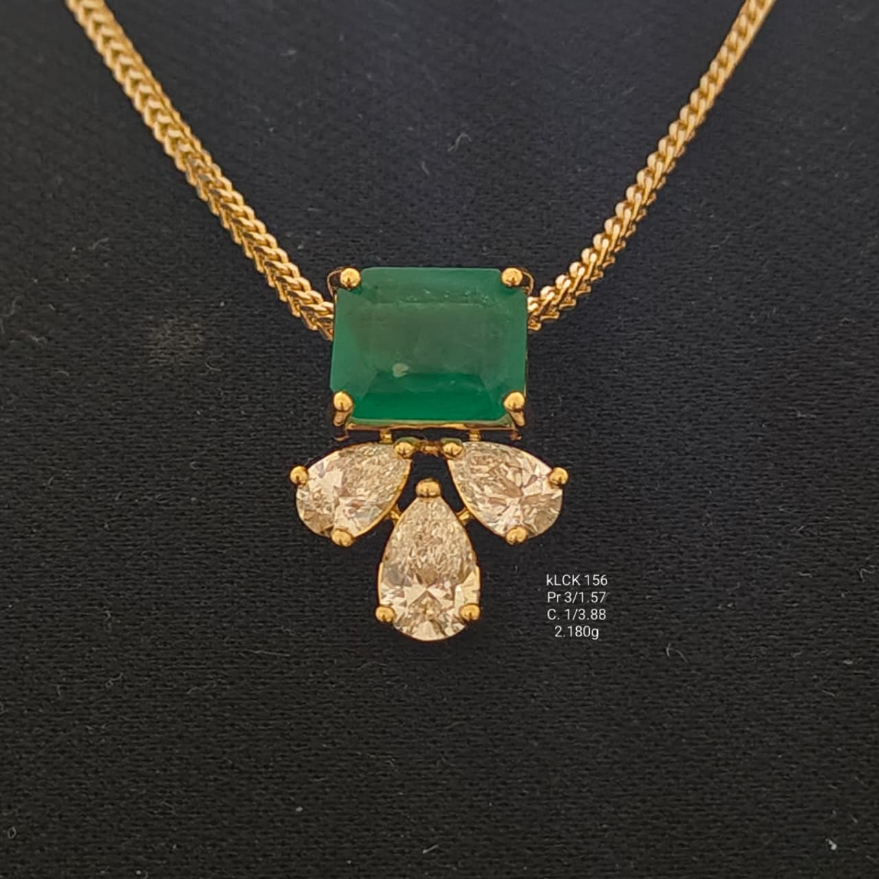 5.45Ct of Locket with the Purity of 18K