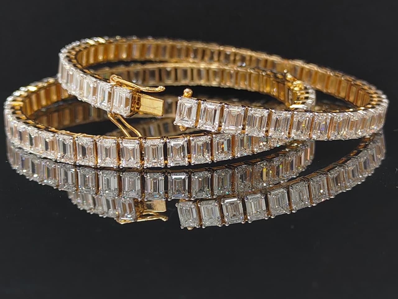 46.63Ct of Churi with the Purity of 18K