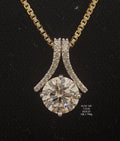 3.40 Ct of Locket with the Purity of 18K