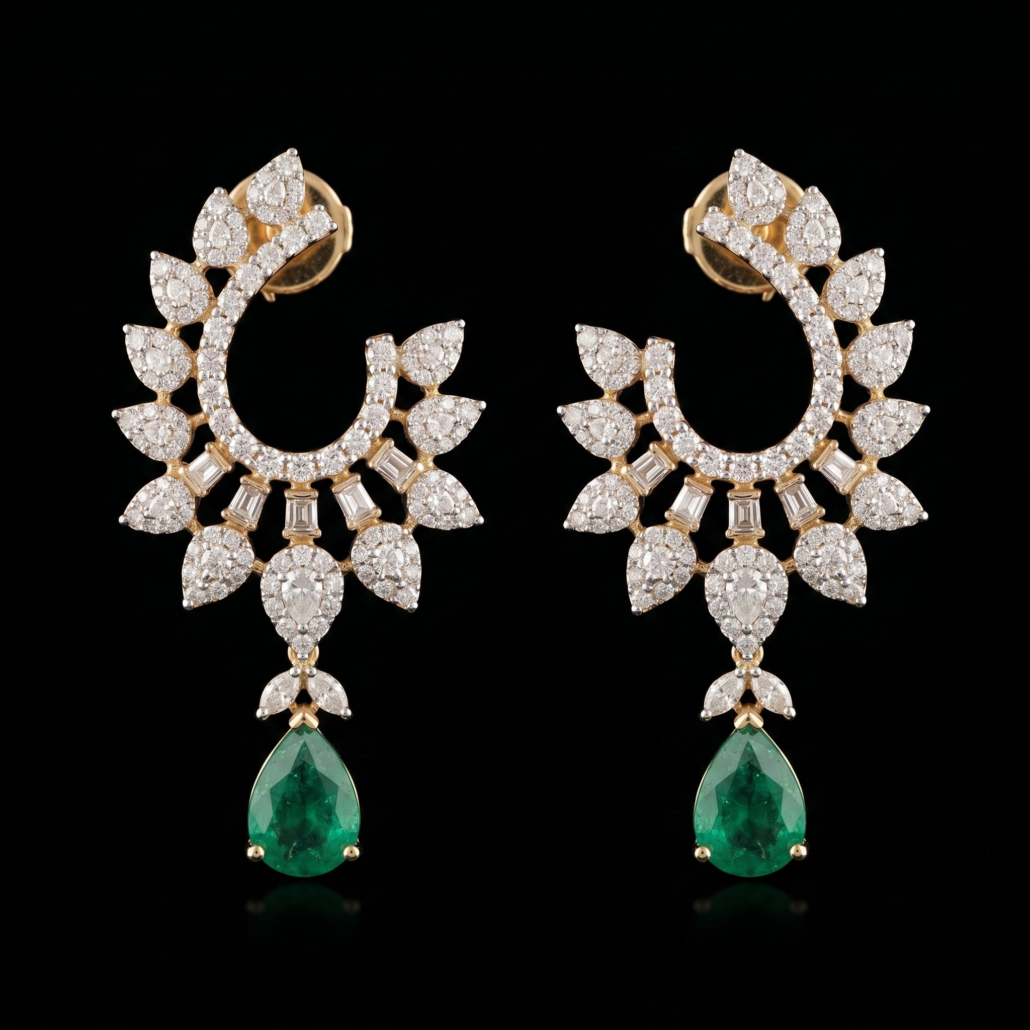 4.77Ct of Long Earring With Purity of 14K