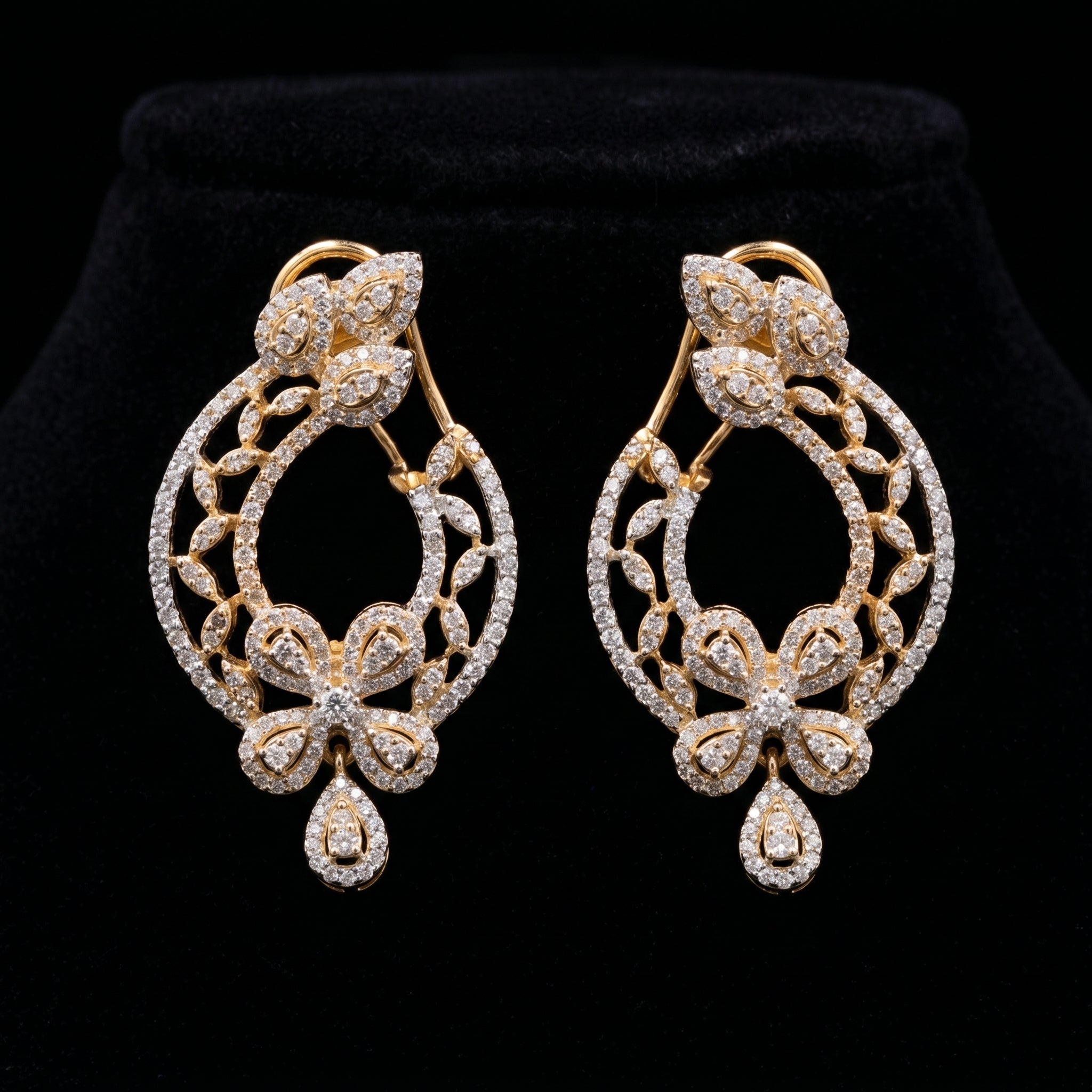 4.02Ct of Long Earring With Purity of 14K
