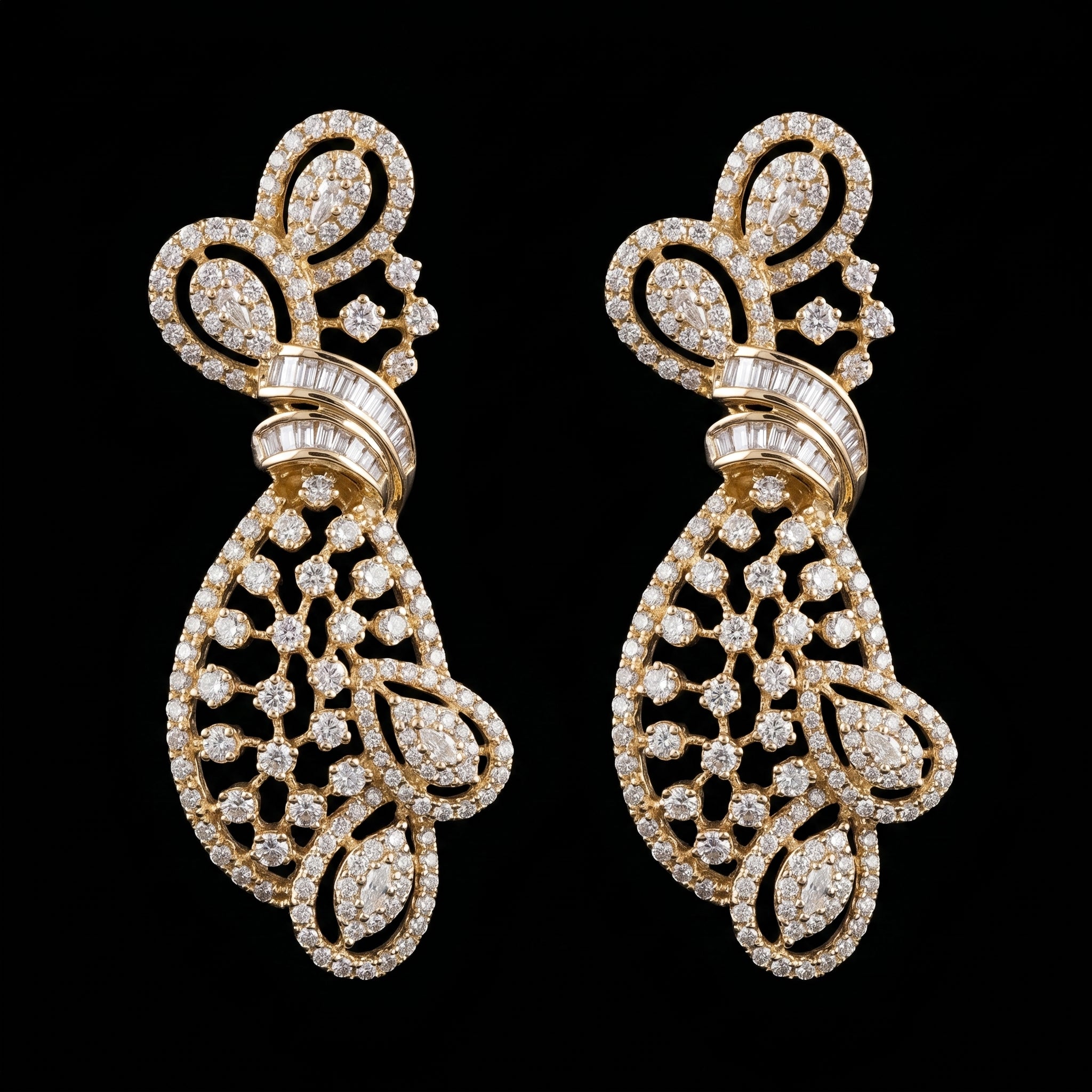 4Ct of Long Earring With Purity of 14K