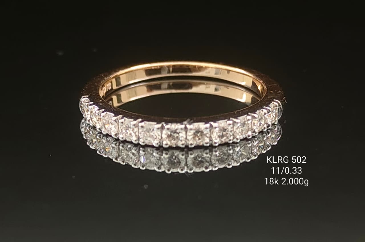 0.33 Ct of Ring with the Purity of 18K