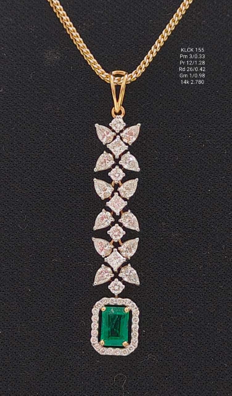 2.04Ct of Locket With the Purity of 14K