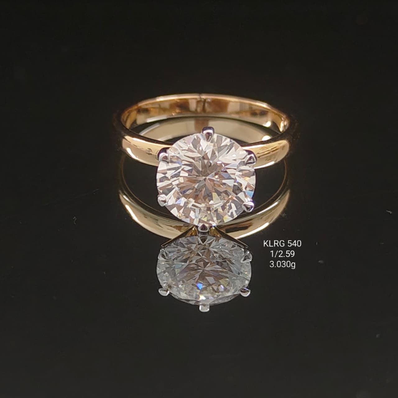 2.59Ct of Ring With the Purity of 18K