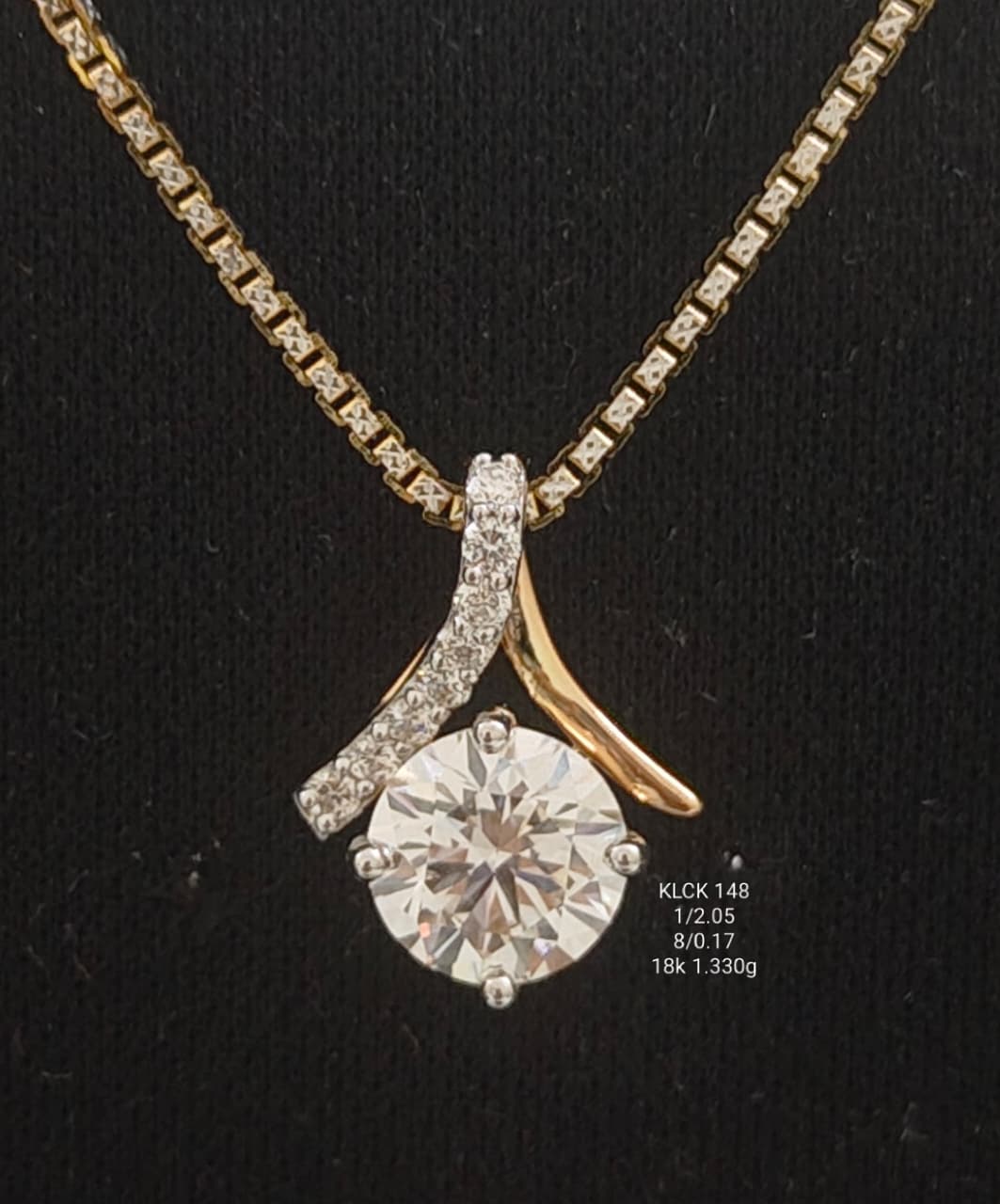 1.6 carat paan shaped solitaire lab-grown diamond locket in 18K gold, priced under 1 lakh, by Goenka Jewellers