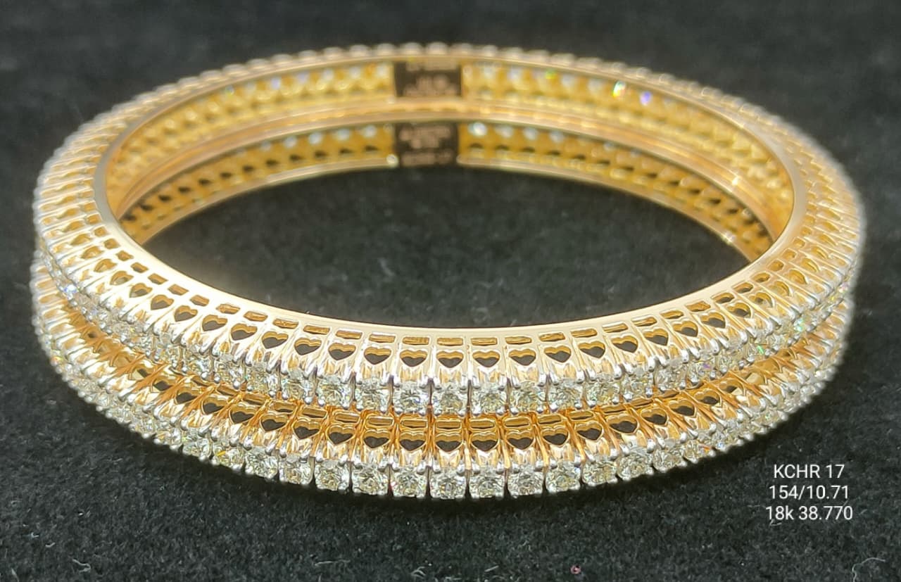 10.71Ct of Churi with the Purity of 18K