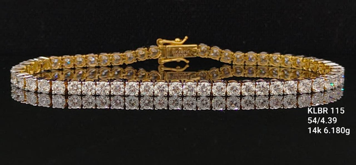 4.39Ct of Bracelet with the Purity of 14K