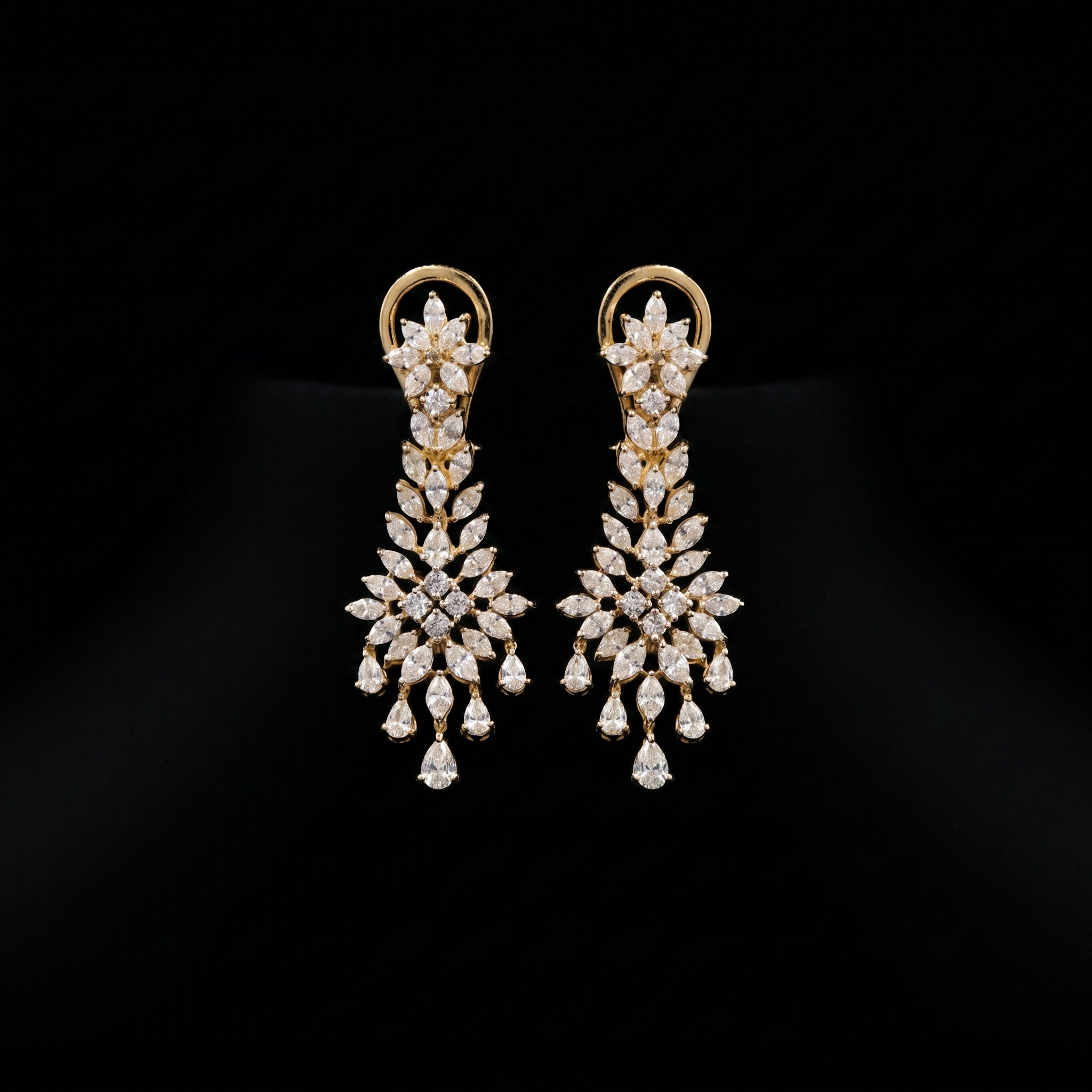 7.63Ct of Long Earring With Purity of 14K