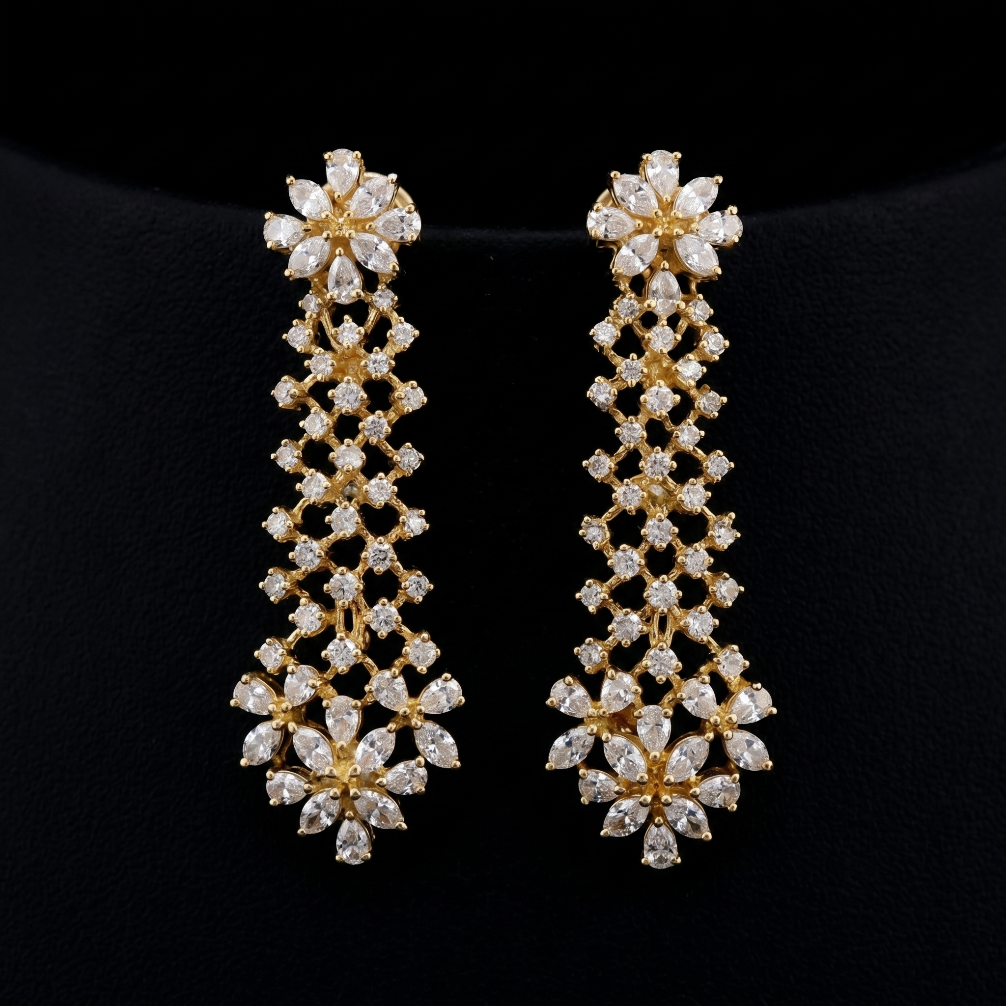 5.11Ct of Long Earring With Purity of 14K