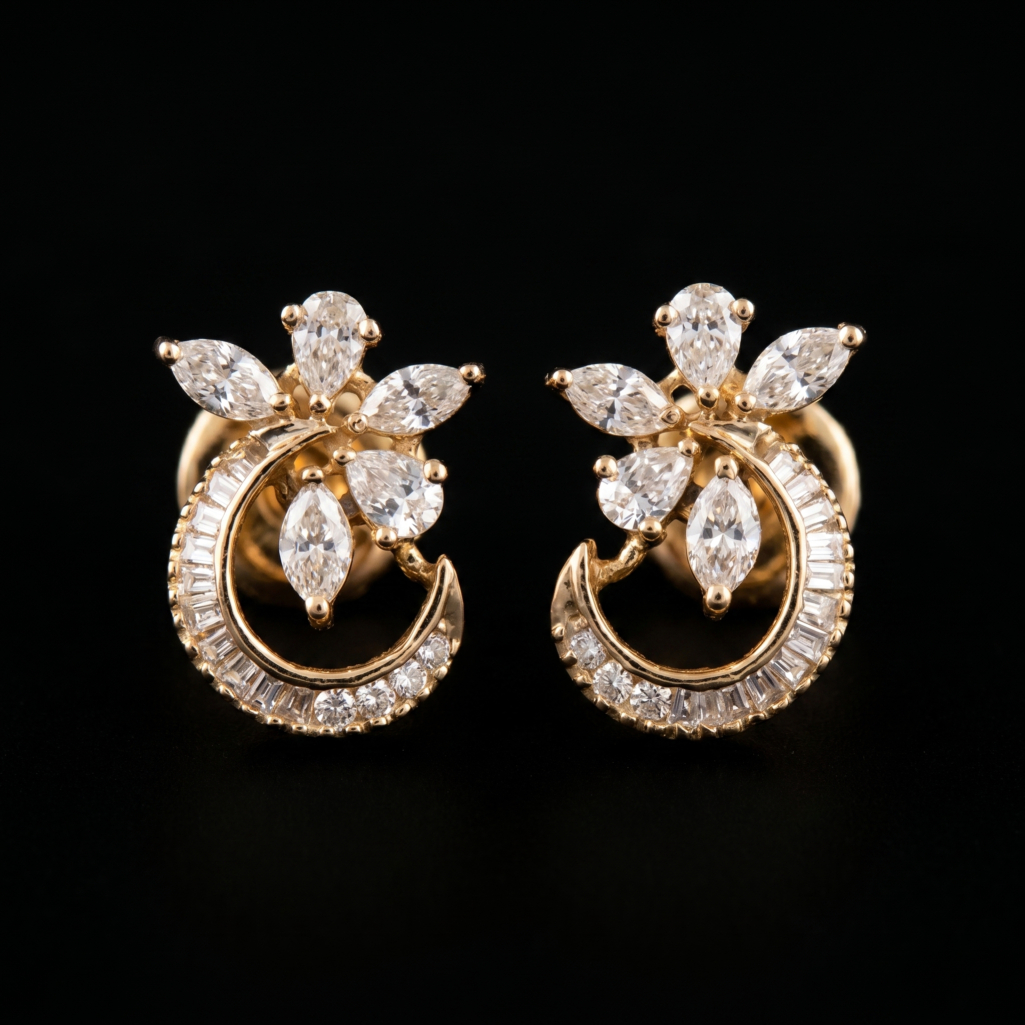 1.12 Ct EARRINGS with the Purity of 18K
