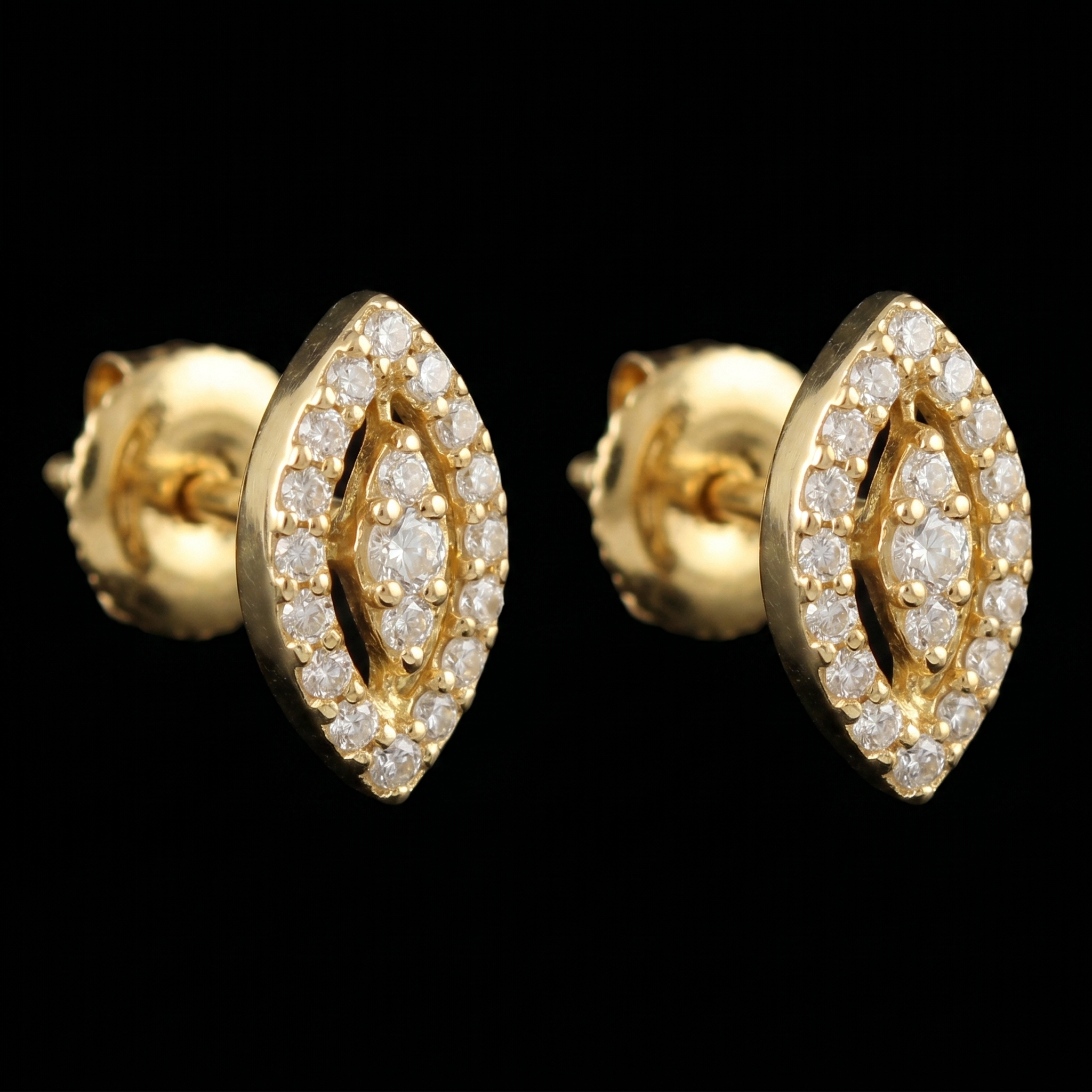 0.44Ct of Earring  With the Purity of 18K