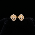 0.4 Ct EARRINGS with the Purity of 18K