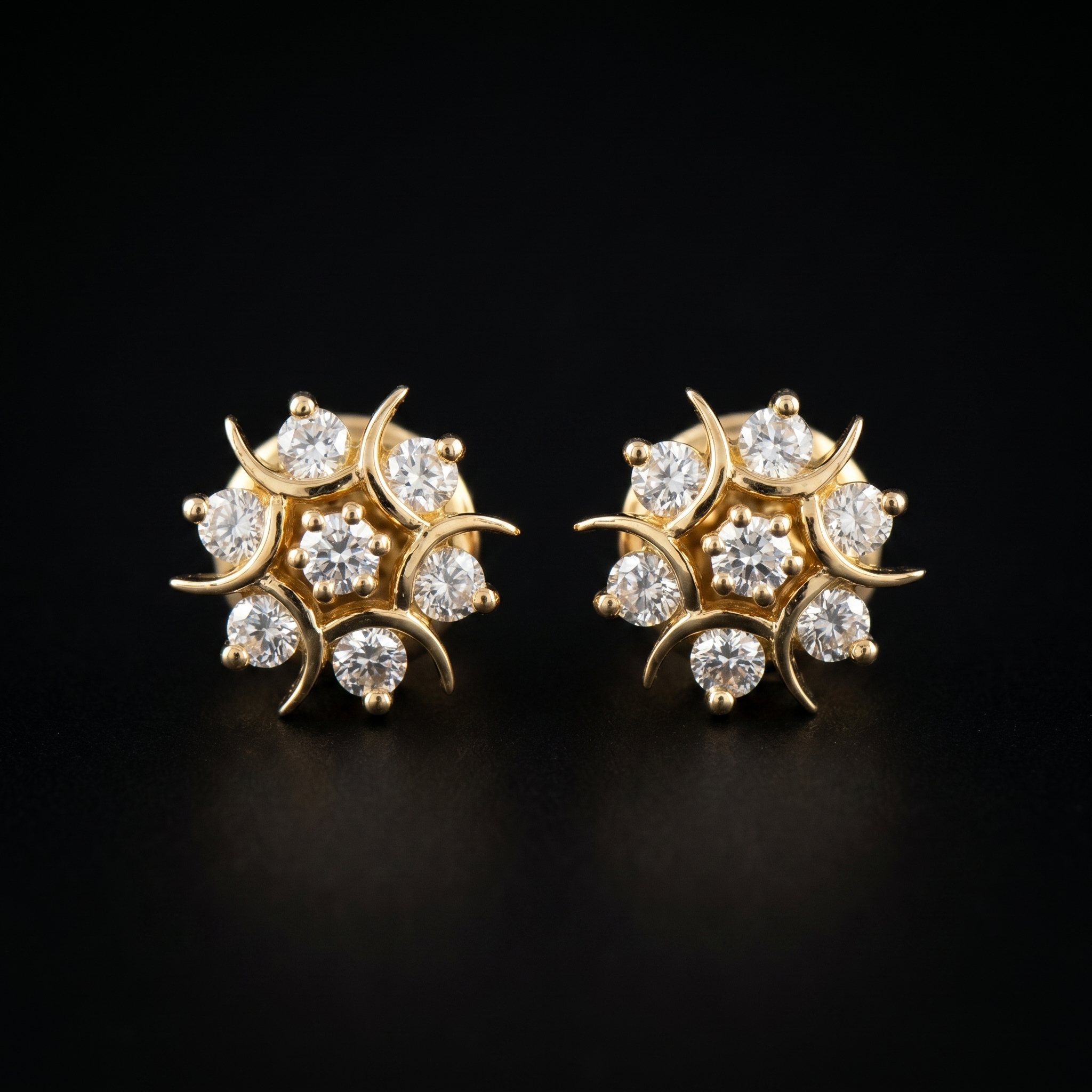 0.87 Ct EARRINGS with the Purity of 18K