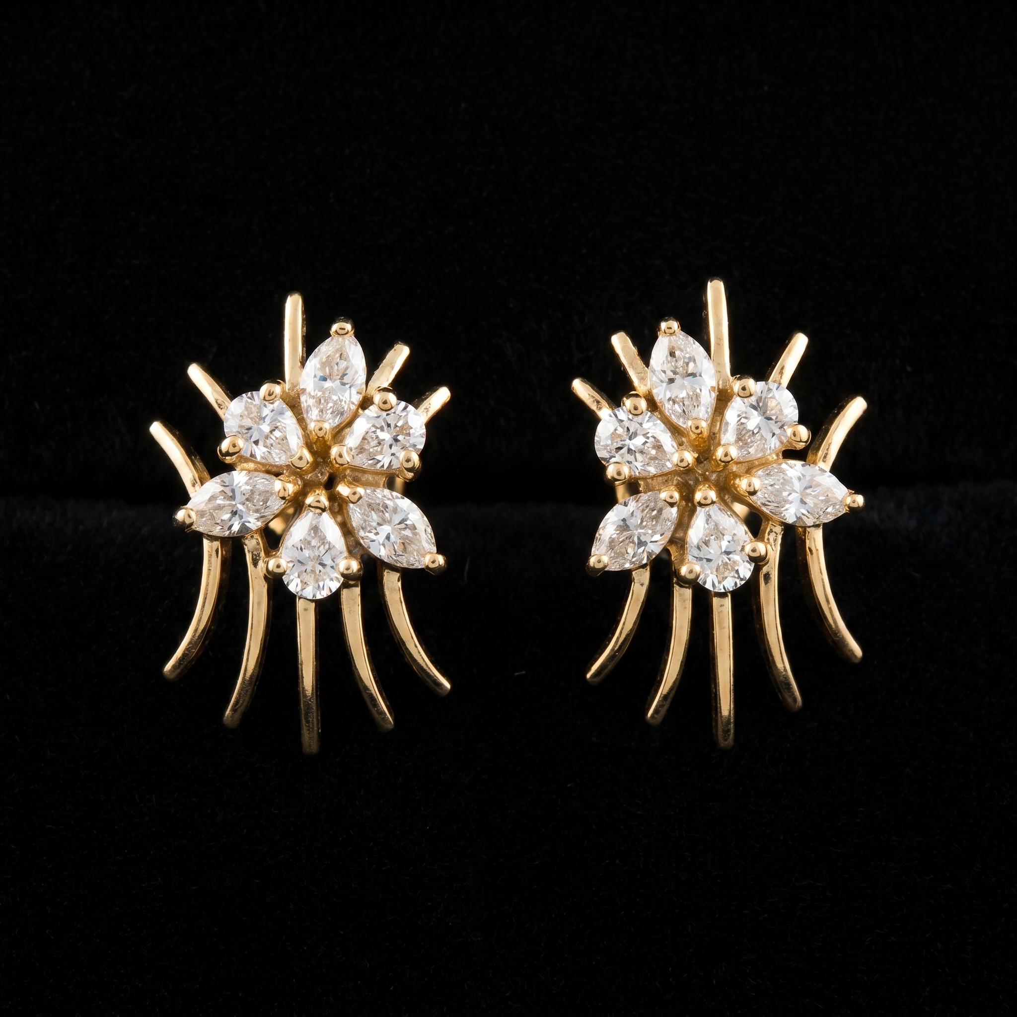 0.89Ct of Earring  With the Purity of 18K