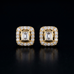 0.4Ct of Earring  With the Purity of 18K