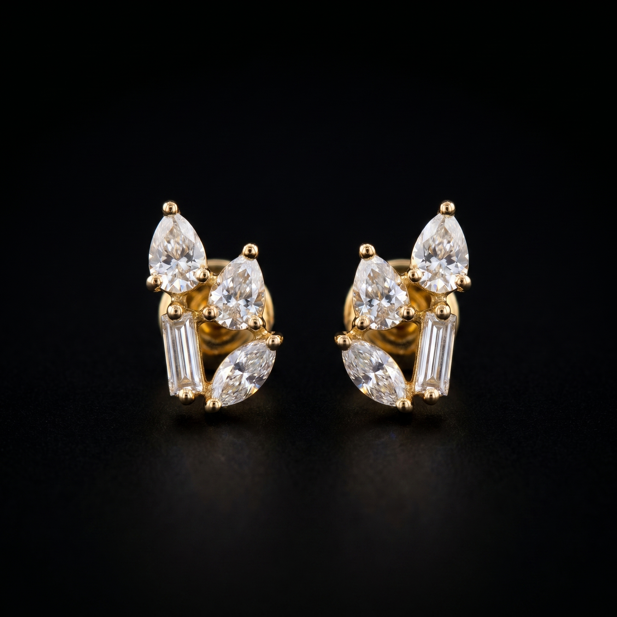 0.678Ct of Earring  With the Purity of 18K