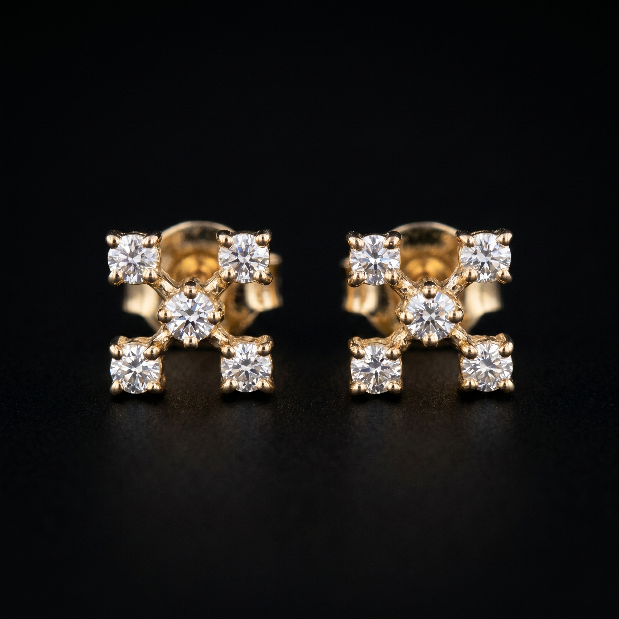 0.3Ct of Earring  With the Purity of 18K