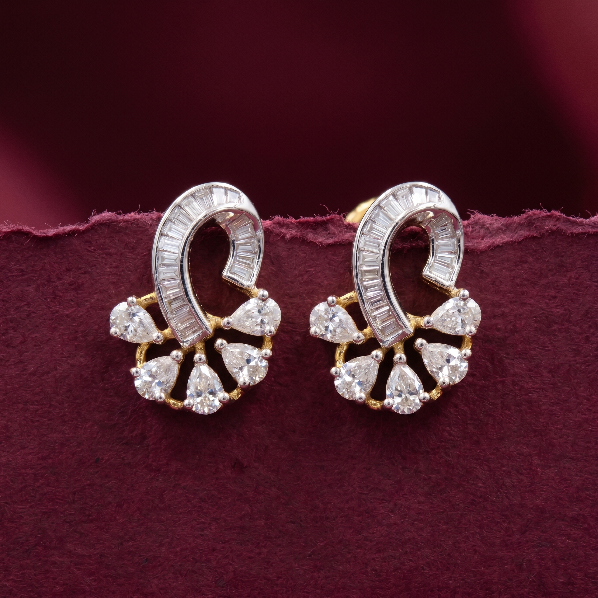 1.01Ct of Locket Earring With Purity of 18K